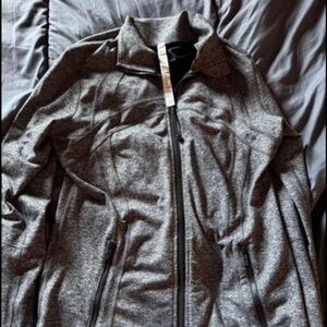 Lululemon define jacket size 12